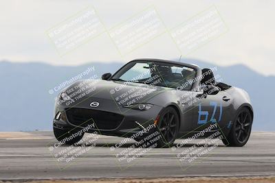 media/Jan-03-2026-SCCA SD (Sat) [[c9b9d14034]]/4-Novice Group/Session 2 (Turn 9)/